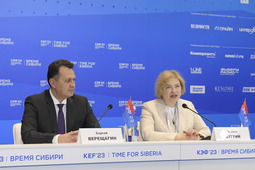 Sergey Vereshchagin, Deputy Chairman of the Government of the Krasnoyarsk Territory, and Oksana Bugriy, Deputy Director General of Gazprom Nedra LLC
