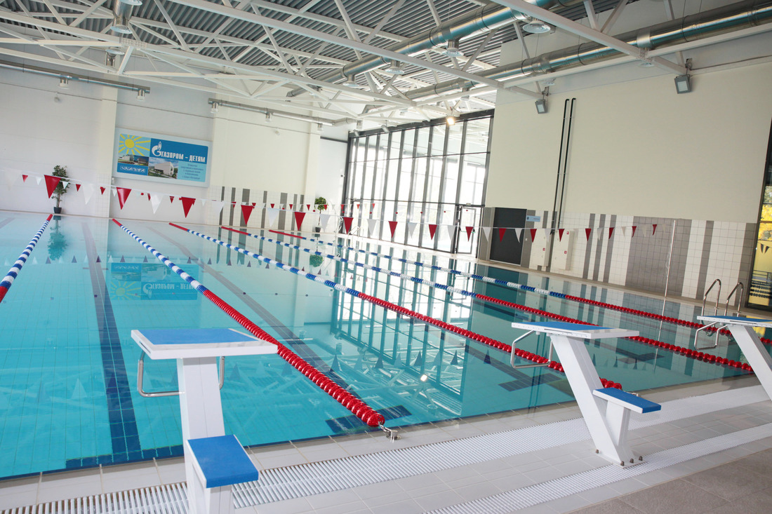 Swimming pool in sports and recreation centre in Metallostroy