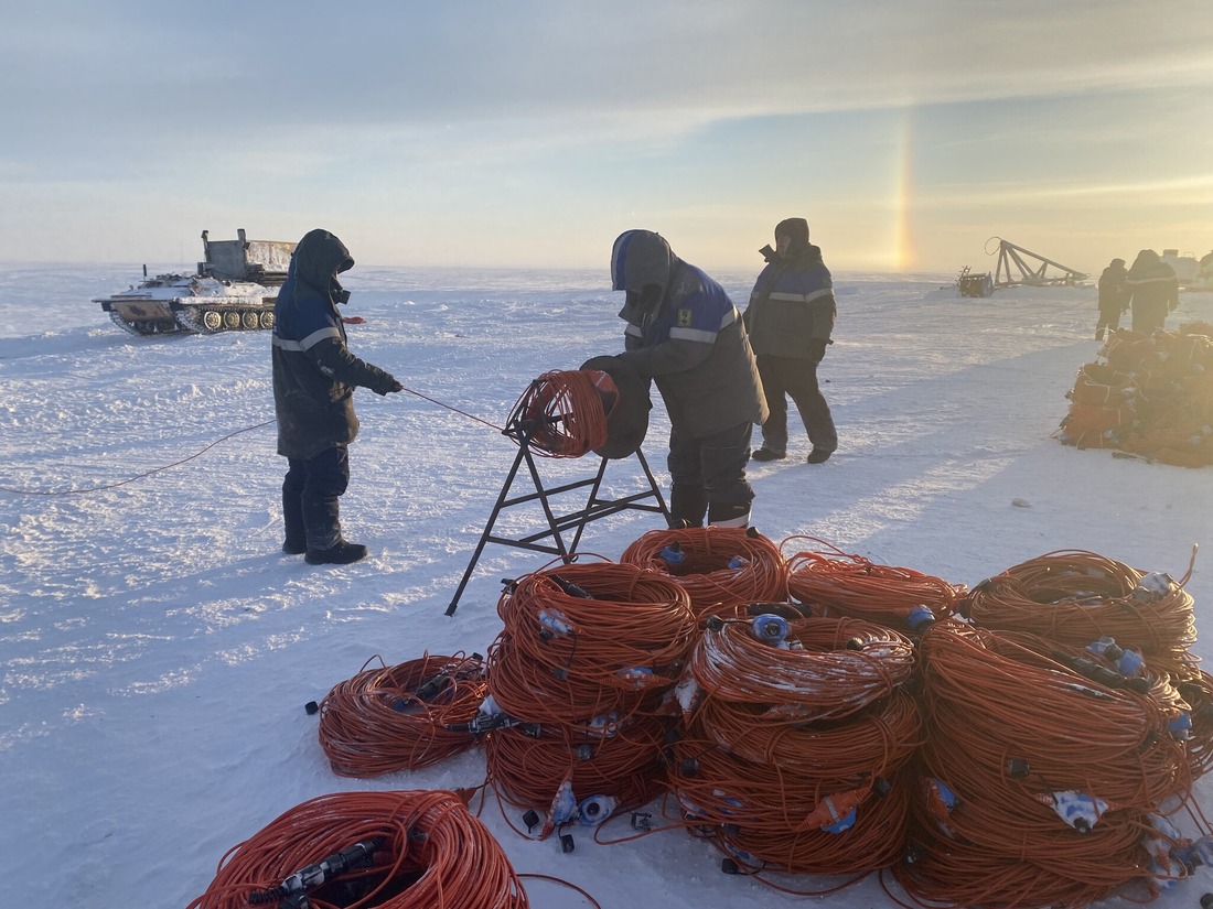 High-density wide-azimuth seismic survey area covered 780 sq. km.